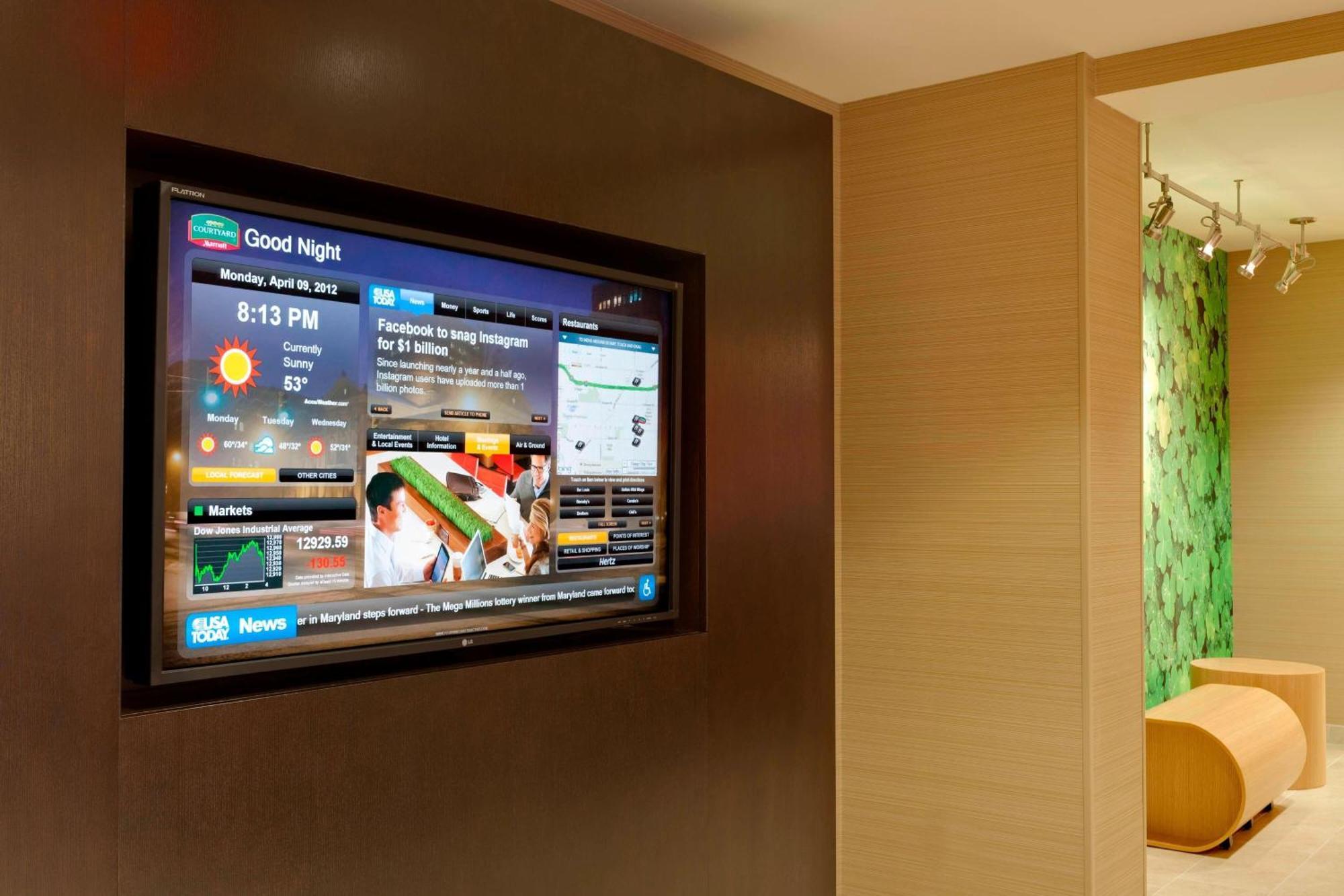 Courtyard Mishawaka-university Area Hotel 3*
